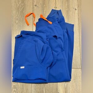 Figs Scrub Set in Winning Blue